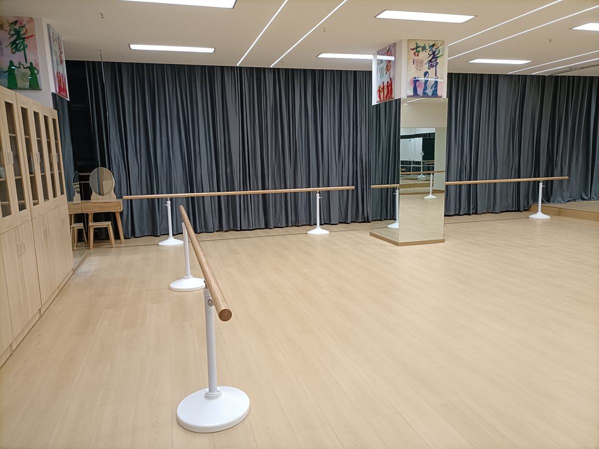 乐器保管柜实景